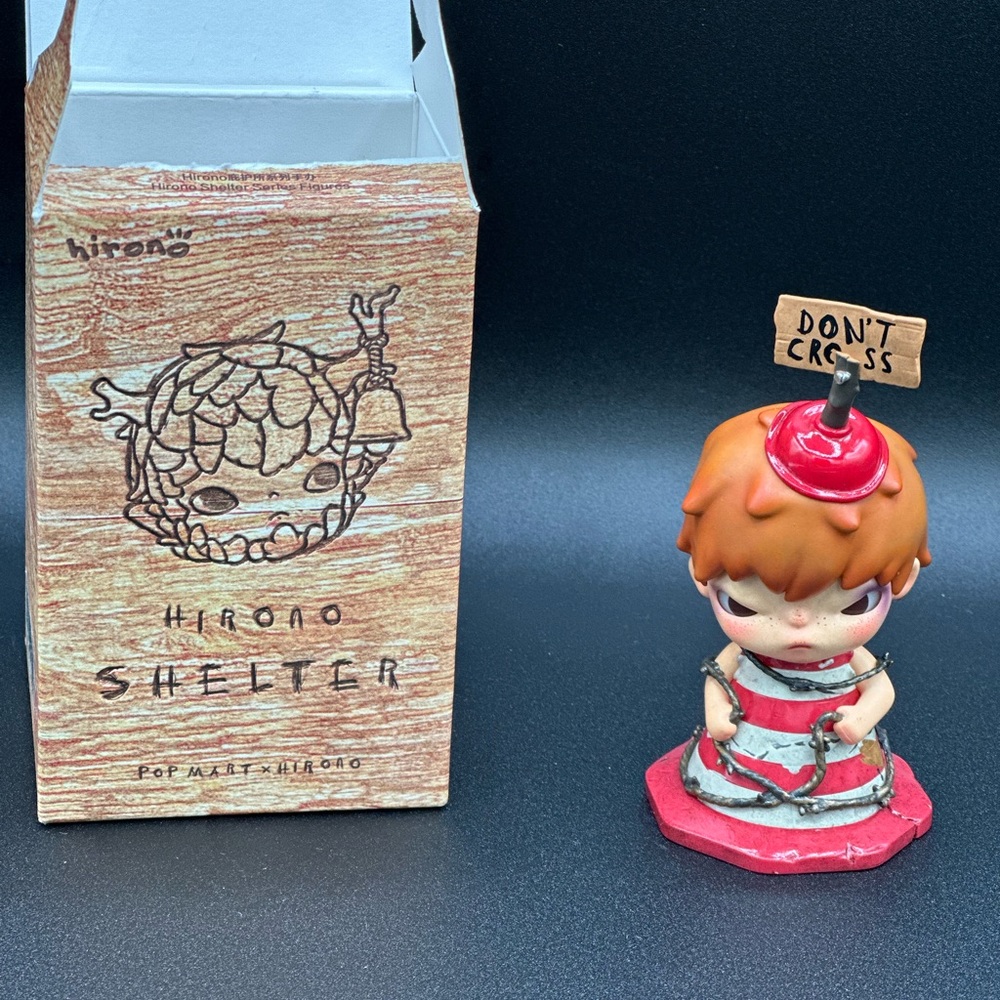 Hirono Shelter Figurine with Box